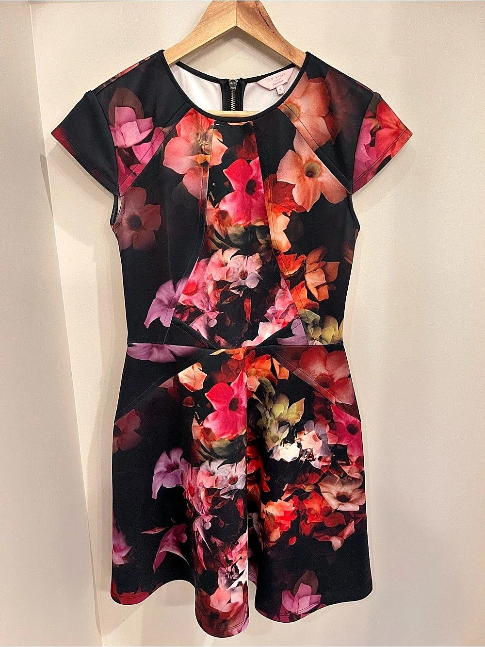Ted Baker Sew in Love Floral Skater Dress Black & Pink Size 3